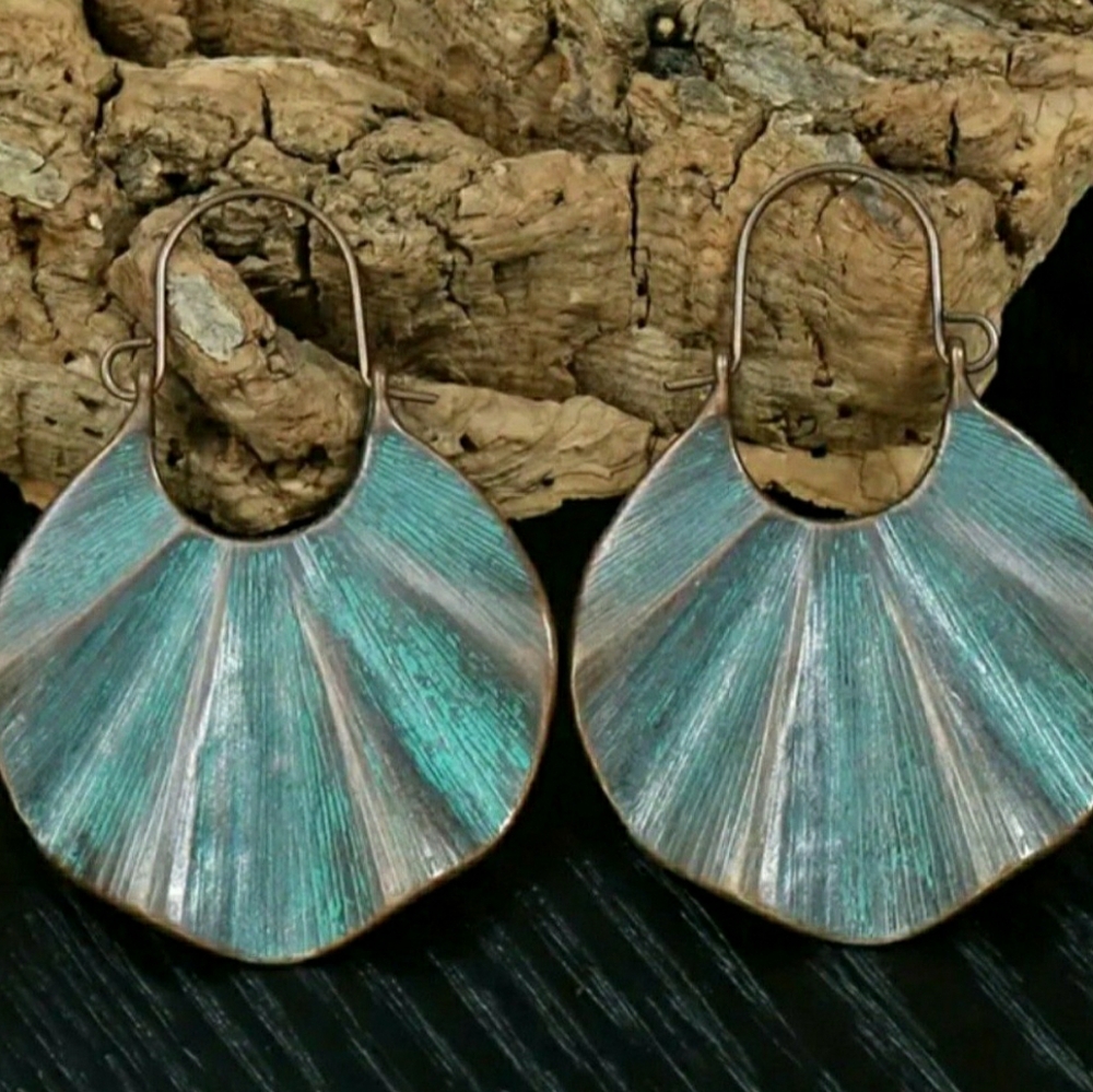 💢5/$10💢Elegant Turquoise Fan Earrings